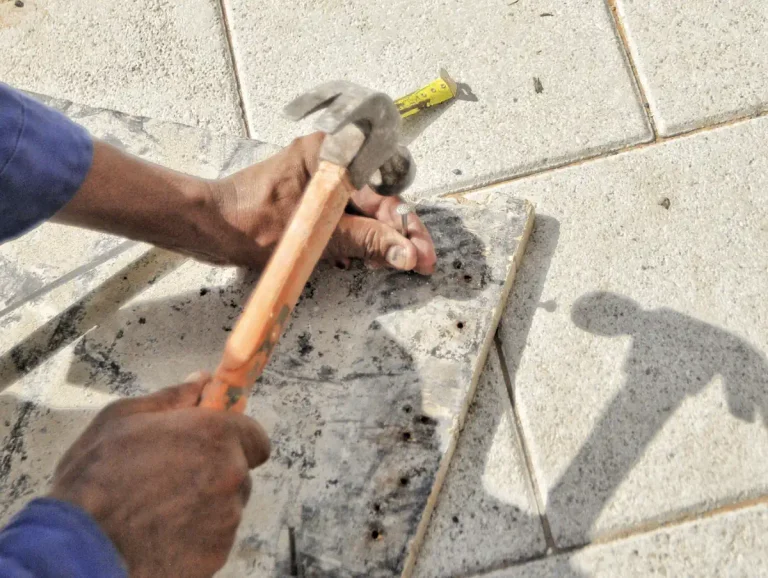 enlever des joints de carrelage en ciment